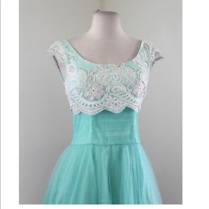 Modcloth lace bodice Prom dress Large